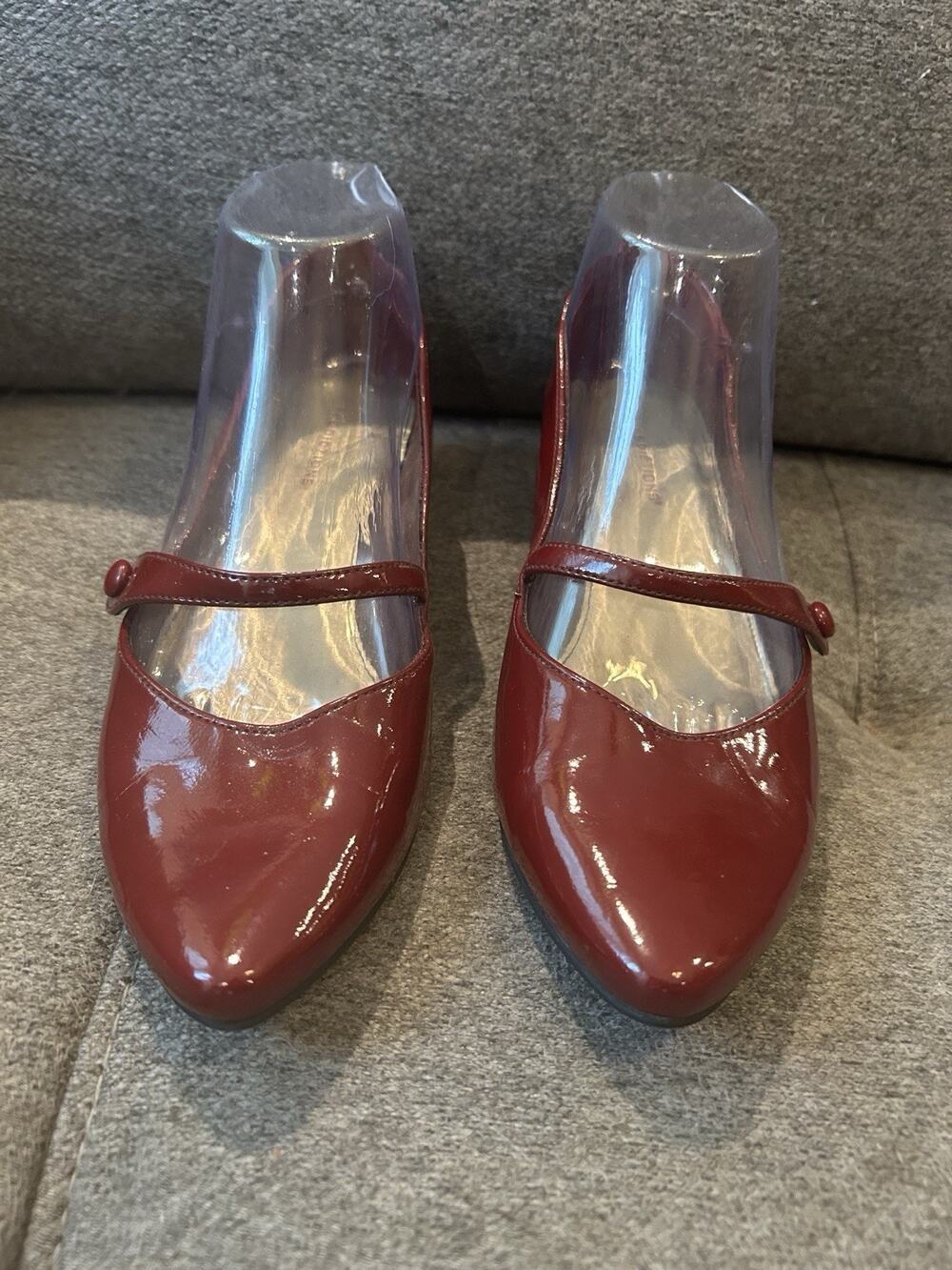 Predictions Red Shiny Mary Jane Shoes size 7